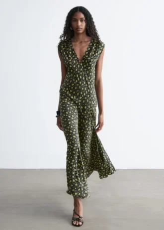 Robe longue en soie à col en V