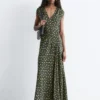Robe longue en soie à col en V