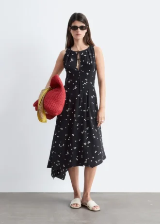 Robe longue en soie à motifs floraux