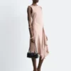 Robe midi asymétrique en satin