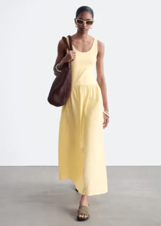 Robe midi côtelée