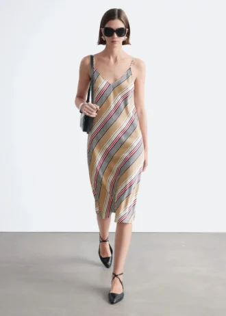 Robe midi en satin