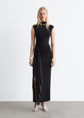 Robe midi à encolure croisée