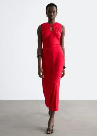 Robe midi à encolure en trou de serrure froncée