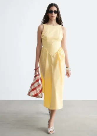 Robe midi à nouer dans le dos