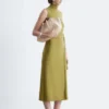 Robe midi sans manches à col roulé