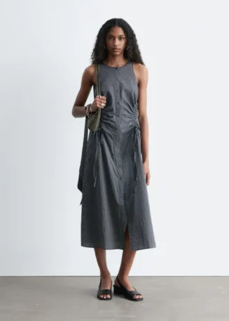 Robe midi sans manches à cordon