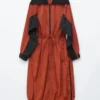 Robe midi technique à cordon