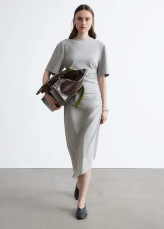 Robe t-shirt midi asymétrique