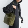 Sac fourre-tout en cuir à boucle et sangle