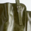 Sac fourre-tout en cuir à boucle et sangle