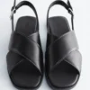 Sandales croisées en cuir