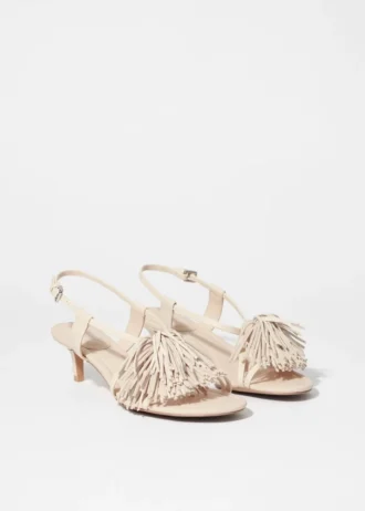 Sandales en cuir à franges