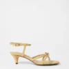 Sandales en cuir à talons ornées