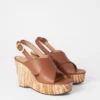 Sandales à talons compensés en cuir