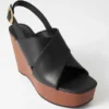 Sandales à talons compensés en cuir