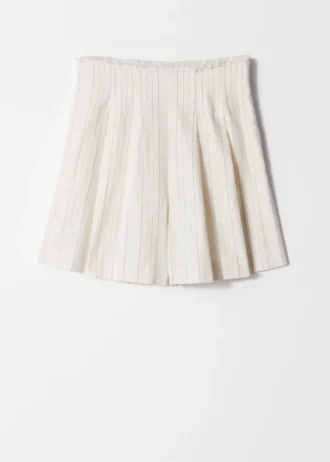 Shorts plissé à bords francs