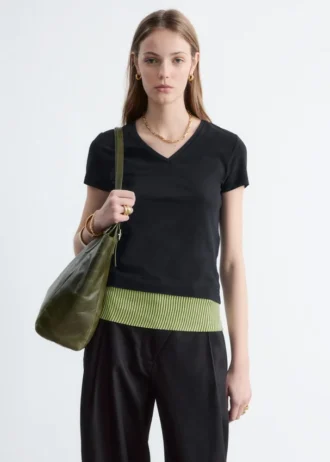 T-shirt en coton à col en V
