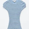 T-shirt en maille côtelée rayée
