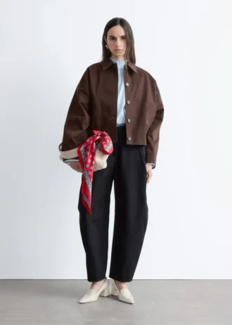 veste carre 1 1 330x462 - Veste carr&eacute;e
