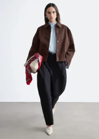 veste carre 2 1 330x462 - Veste carr&eacute;e