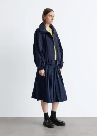Veste à col montant et cordon de serrage
