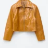 Veste de motard en cuir verni