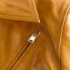 Veste de motard en cuir verni