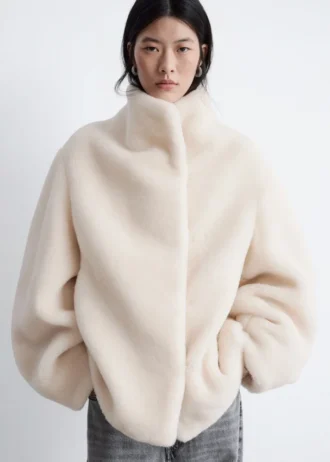 Veste en fausse fourrure