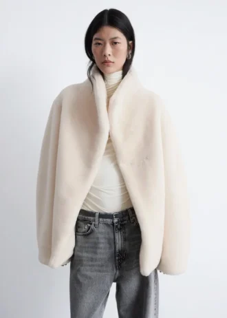 Veste en fausse fourrure